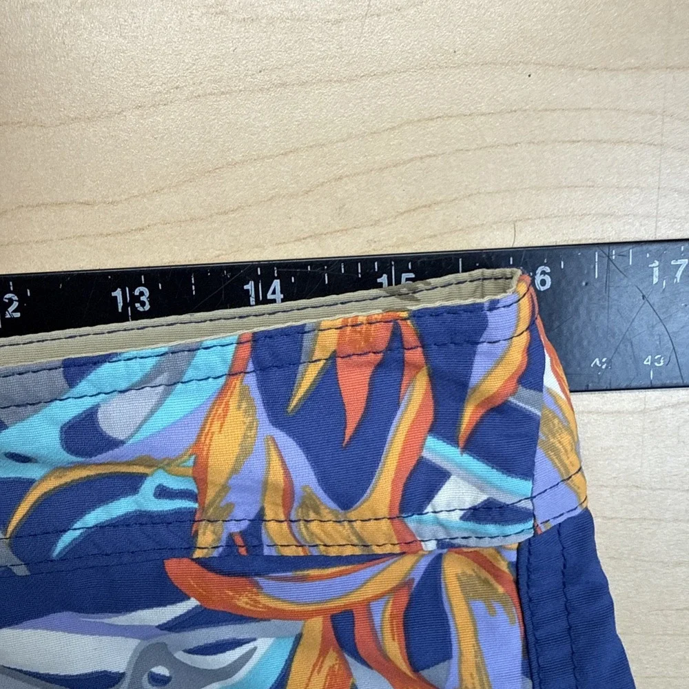 Patagonia Floral Birds Purple Swim Trunks Nylon Unlined Men's 31 8